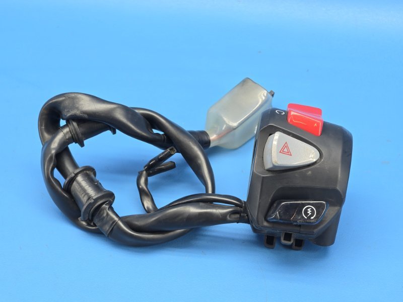 Пульт правый honda vfr800 2014 правый (б/у)