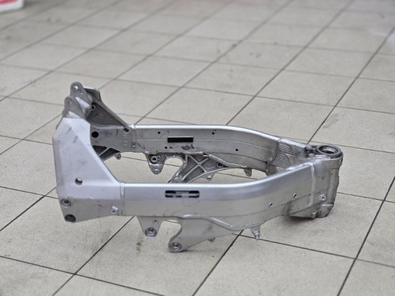 Рама с документами honda vfr800 2014 (б/у)