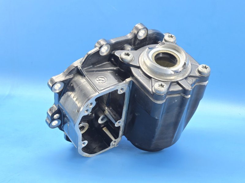 Картер коробки передач BMW K1300S 2008 (б/у)