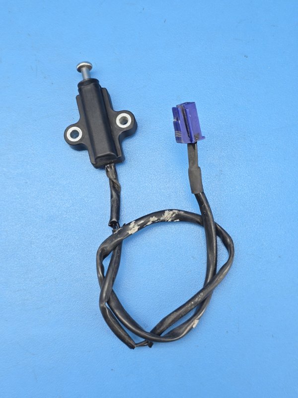 Датчик положения боковой подставки YAMAHA YZF-R1 2007 (б/у)