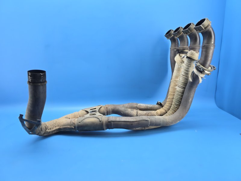 Выпускной коллектор honda cbr1000rr SC57 2004 (б/у)