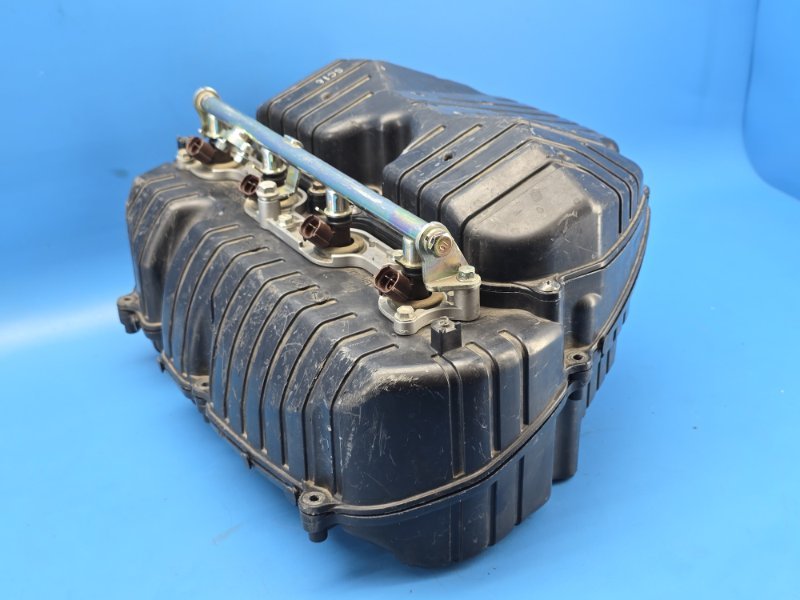 Корпус воздушного фильтра honda cbr1000rr SC57 2004 (б/у)