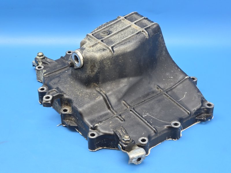 Поддон масляный honda cbr1000rr SC57 2004 (б/у)