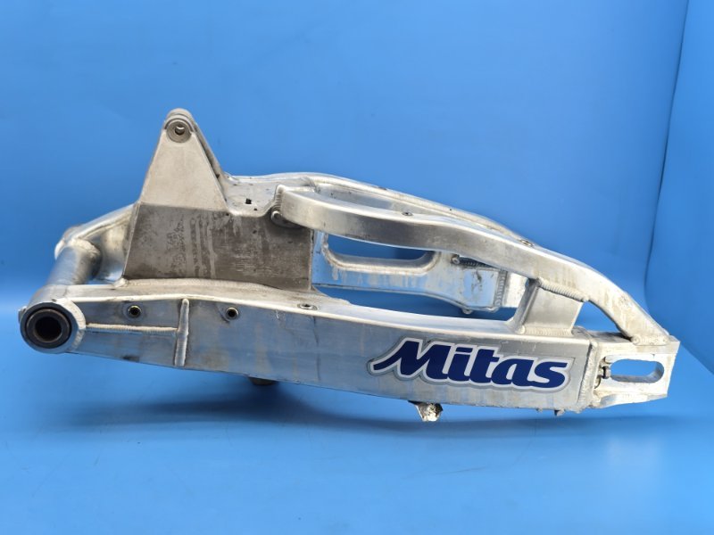 Маятник, рычаг honda cbr1000rr SC57 2004 (б/у)