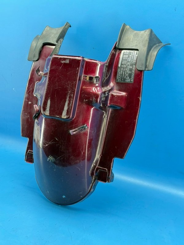 Пластик хвоста верхний honda gl1200 1985 (б/у)