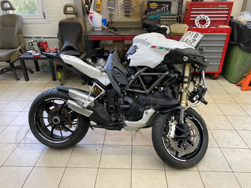 Автомобиль ducati multistrada 2010-2014 года в разбор