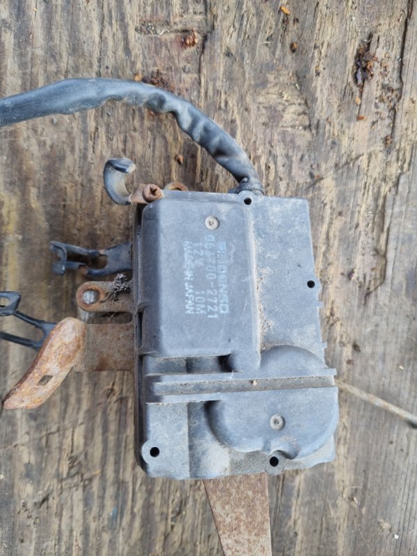 Моторчик заслонки печки Toyota Land Cruiser HDJ81 1HD-FT 1996 (б/у)