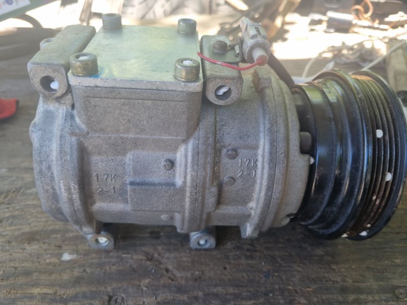 Компрессор кондиционера Toyota Land Cruiser HDJ101 1HDFTE 2000 (б/у)