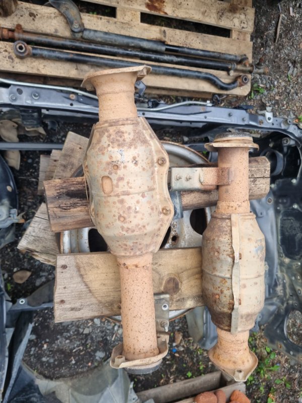 Катализатор Toyota LAND CRUISER PRADO HZJ77HV 1HZ 1993 (б/у)
