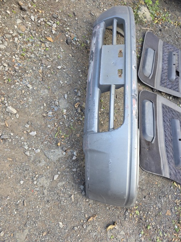 Бампер Toyota LAND CRUISER PRADO KZJ95-0025359 1KZ-TE 1996 передний (б/у)