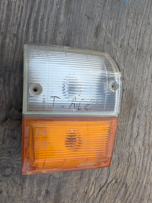 Габарит TOYOTA Town Ace CR30 2C 1989 левый (б/у)