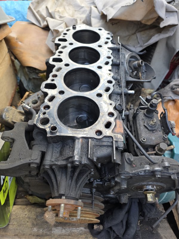 Блок цилиндров Toyota Regius Ace KZH106 1KZ-TE 1995 (б/у) Блок цилиндров Toyota Regius Ace KZH106 1KZ-TE 1995 (б/у)