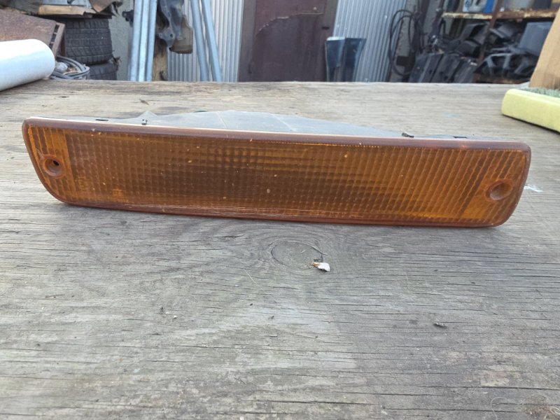 Повторитель Toyota LAND CRUISER HDJ81 1HD-FT 1996 передний правый (б/у)