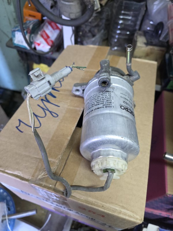 Насос ручной подкачки Toyota Hilux Surf KZN130 1KZ-TE 1994 (б/у)