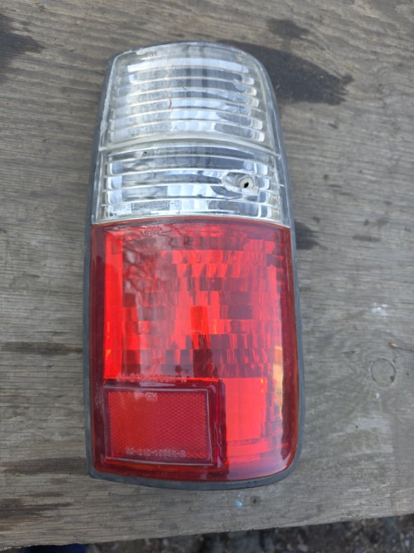 Стоп-сигнал Toyota LAND CRUISER HDJ81 1HD-FT 1996 задний правый (б/у)