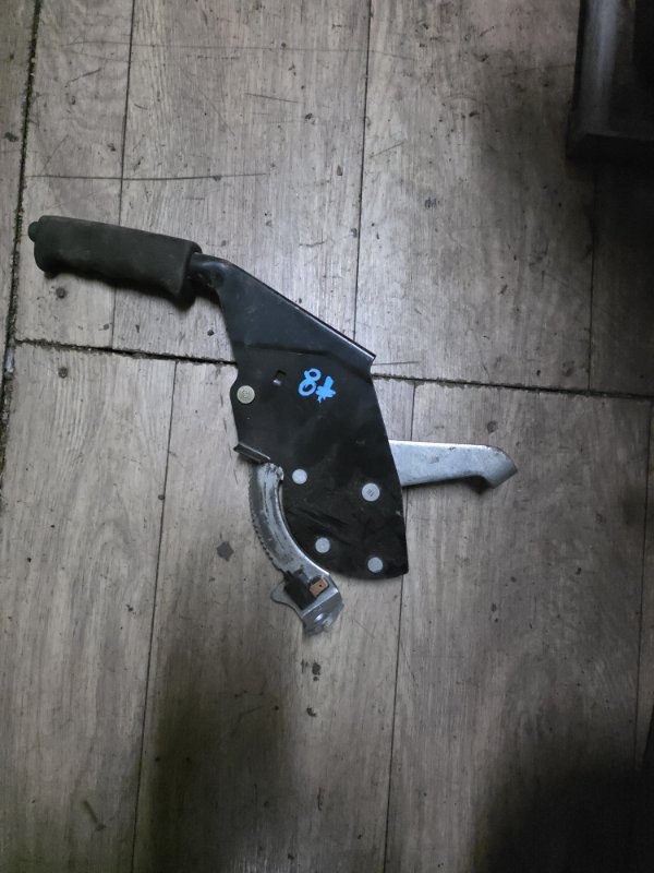 Рычаг ручного тормоза Toyota LAND CRUISER HDJ81 1HD-FT 1996 (б/у)