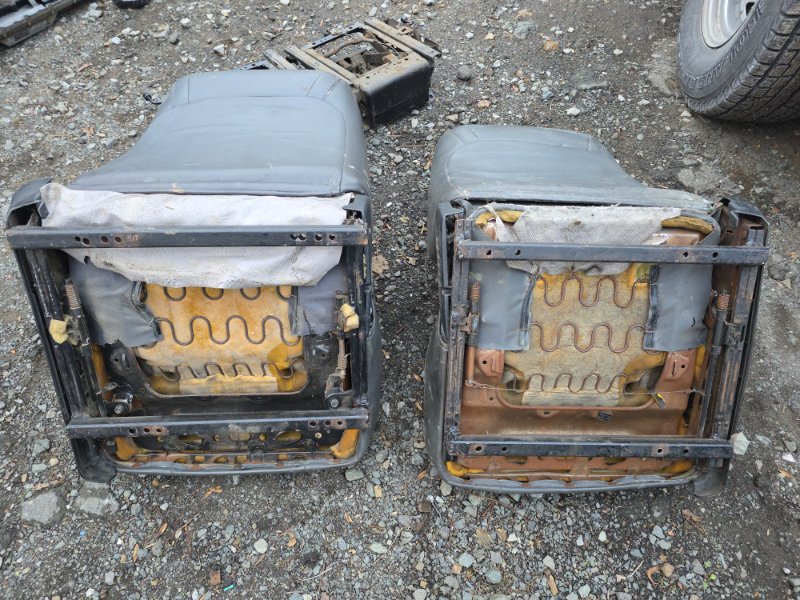 Сиденье Toyota LAND CRUISER PRADO HZJ77HV 1HZ 1991 переднее (б/у)