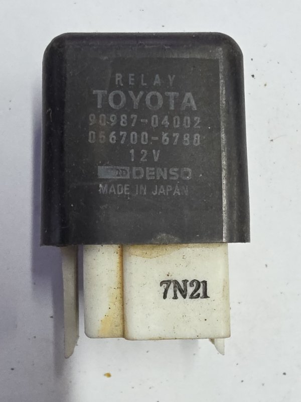 Реле Toyota LAND CRUISER PRADO KZJ78 1KZ-TE 1993 (б/у)