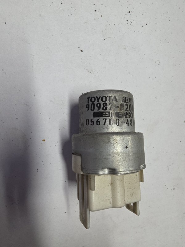 Реле Toyota LAND CRUISER PRADO KZJ78 1KZ-TE 1993 (б/у)