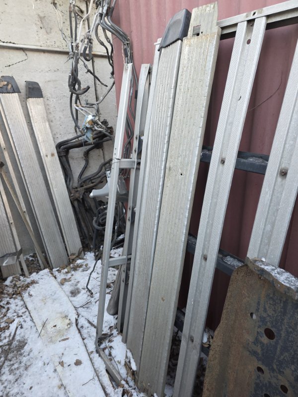 Подножка Toyota LAND CRUISER HZJ80 1HZ 1992 передняя правая (б/у)