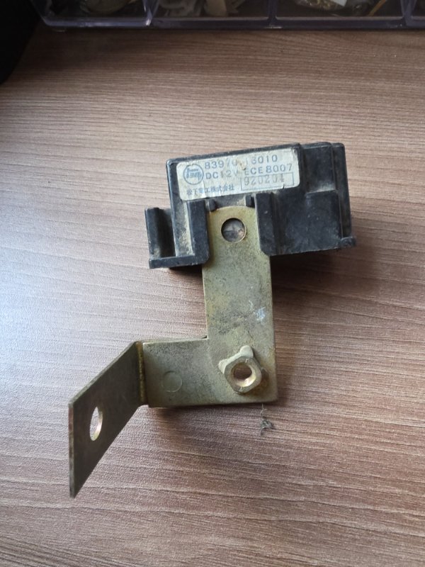 Реле Toyota LAND CRUISER PRADO KZJ78 1KZ-TE 1993 (б/у)