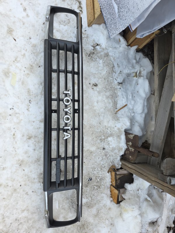 Решетка радиатора Toyota LAND CRUISER PRADO LJ78 2L-TE 1991 (б/у)