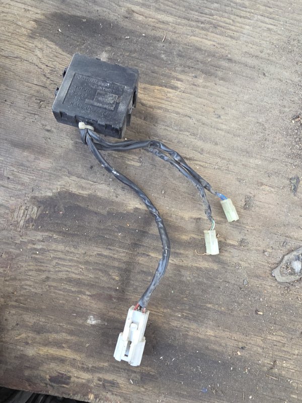 Реле Toyota LAND CRUISER PRADO KZJ78 1KZ-TE 1993 (б/у)