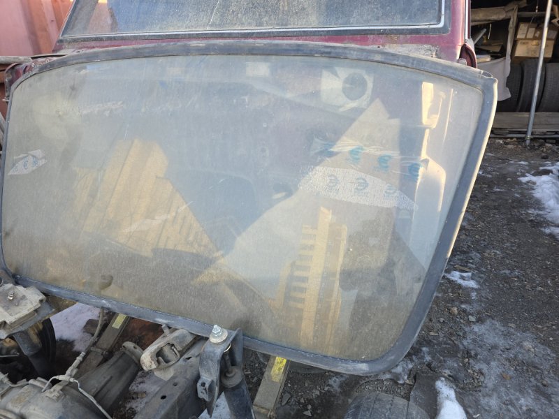 Уплотнение лобового стекла Toyota LAND CRUISER HZJ80 1HZ 1992 (б/у)