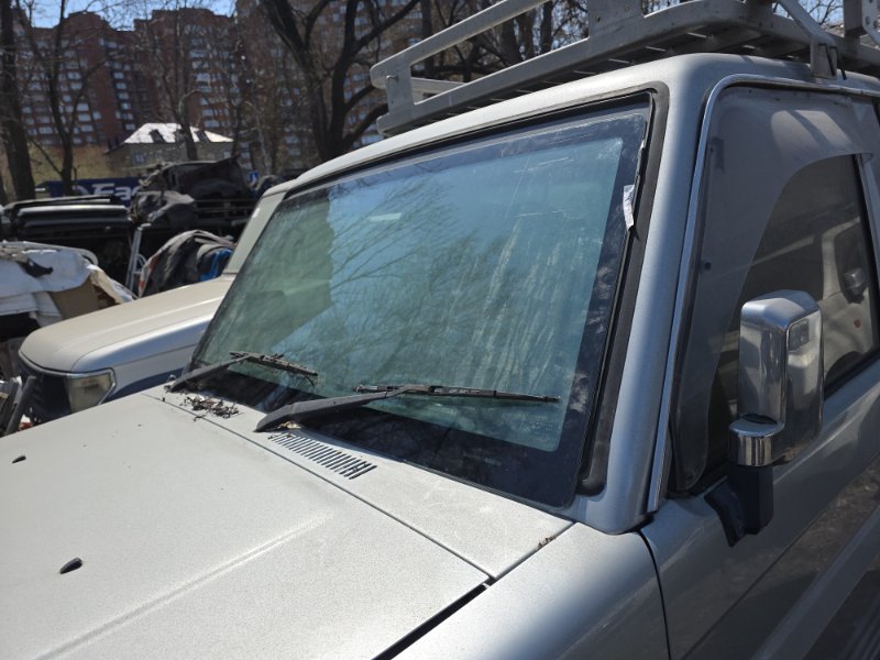 Лобовое стекло TOYOTA LAND CRUISER PRADO KZJ78 KZJ71 LJ78 LJ71 1KZTE 2LTE 1993 (б/у)