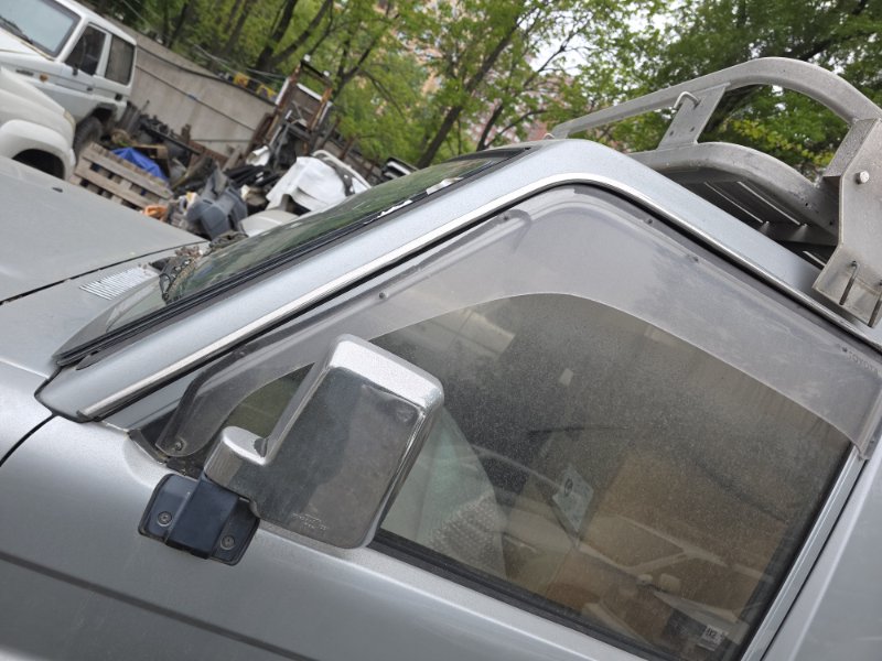 Молдинг на крышу Toyota LAND CRUISER PRADO KZJ78 KZJ71 LJ78 LJ71 1KZTE 2LTE 1993 (б/у)