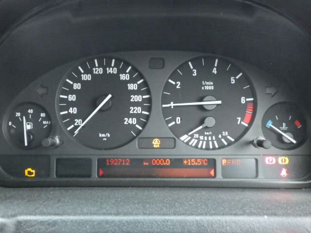 Автомобиль BMW X5 E53 M54B30 2004 года в разбор