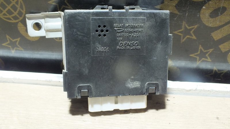 Блок управления климат-контролем Daihatsu Pyzar 1997 8865187706 G303G HEEG купит
