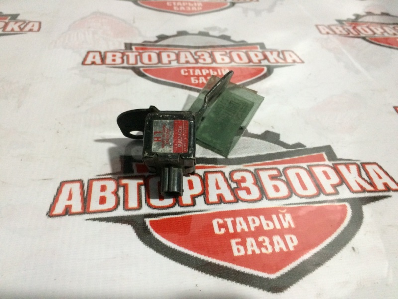 Датчик airbag Toyota Caldina ST210 3SFE (б/у)