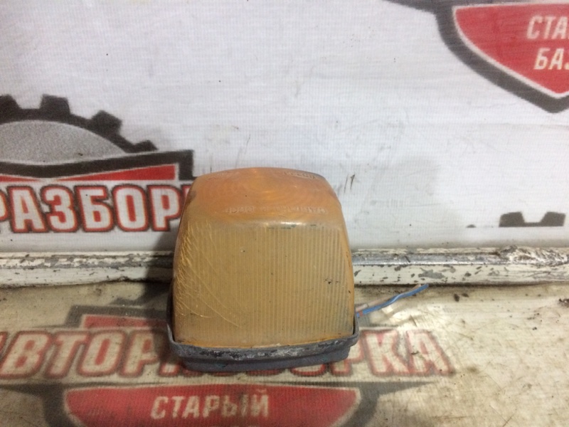 Поворотник Урал (б/у) Поворотник Урал (б/у)