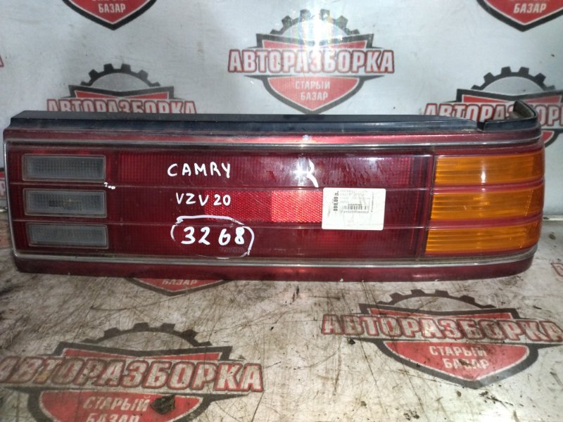Фонарь задний Toyota Camry Prominent VZV20 1VZFE правый (б/у)