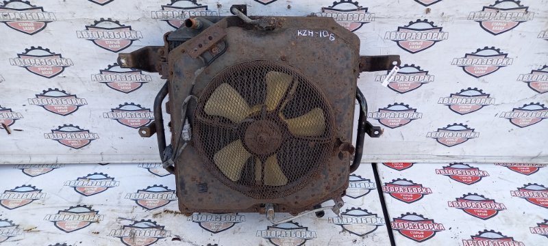 Радиатор охлаждения двигателя Toyota Hiace KZH106G 1KZTE 1994 (б/у)