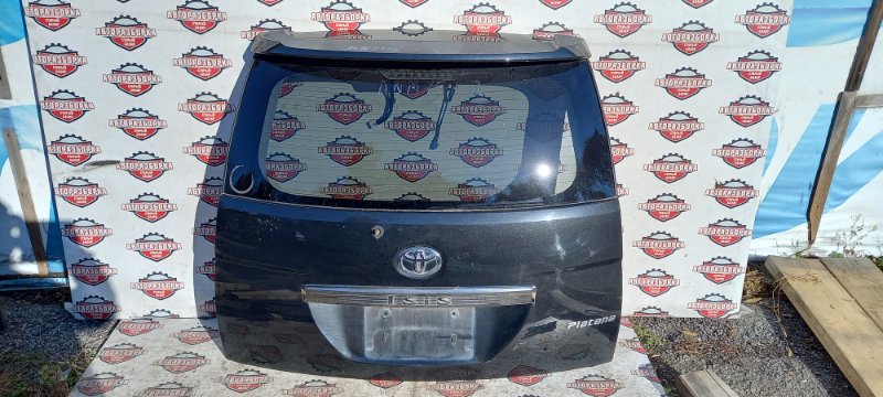 Дверь багажника Toyota Isis ANM15W 1AZFSE 2004 (б/у)