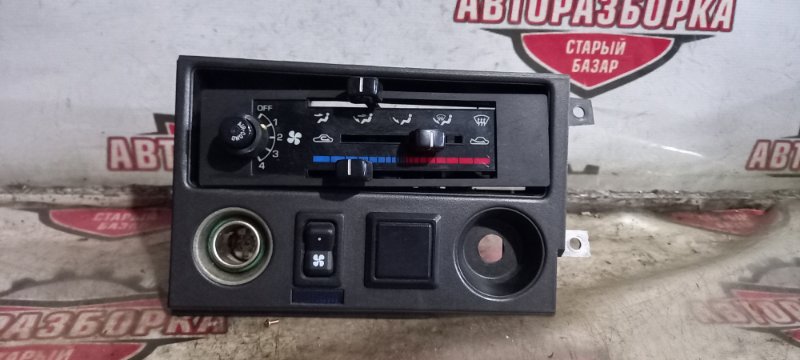 Блок управления климат-контролем Mazda Bongo SSF8R RF 1997 передний (б/у)