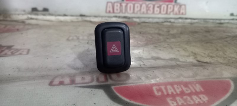 Кнопка аварийной сигнализации Daihatsu Terios Kid J111G (б/у)