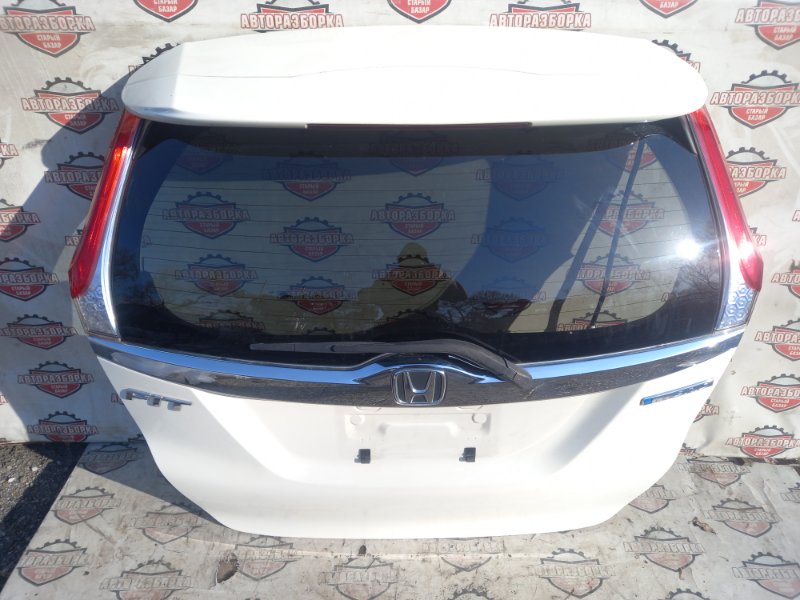 Дверь багажника Honda Fit GP5 LEB (б/у)