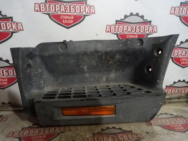 Подножка Mitsubishi Fuso Canter FE83D 4M50 2003 левая (б/у)