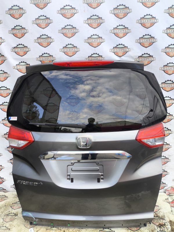 Дверь багажника Honda Freed+ GB5 задняя (б/у)