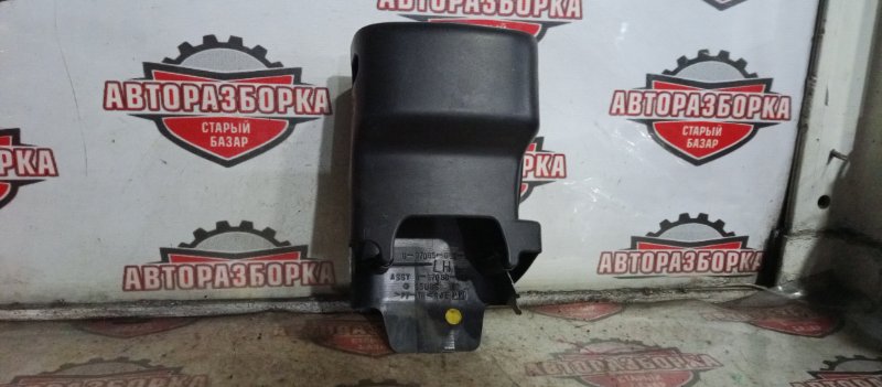 Кожух рулевой колонки Isuzu Mu UES73EW 4JX1 1998 (б/у)