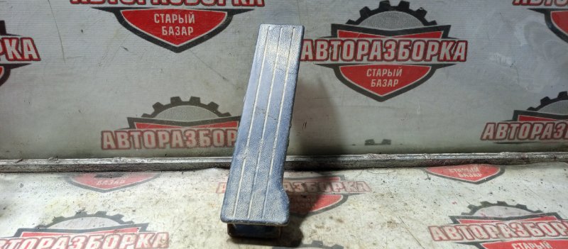 Педаль газа Mitsubishi Canter FE51 4M51 1999 (б/у)