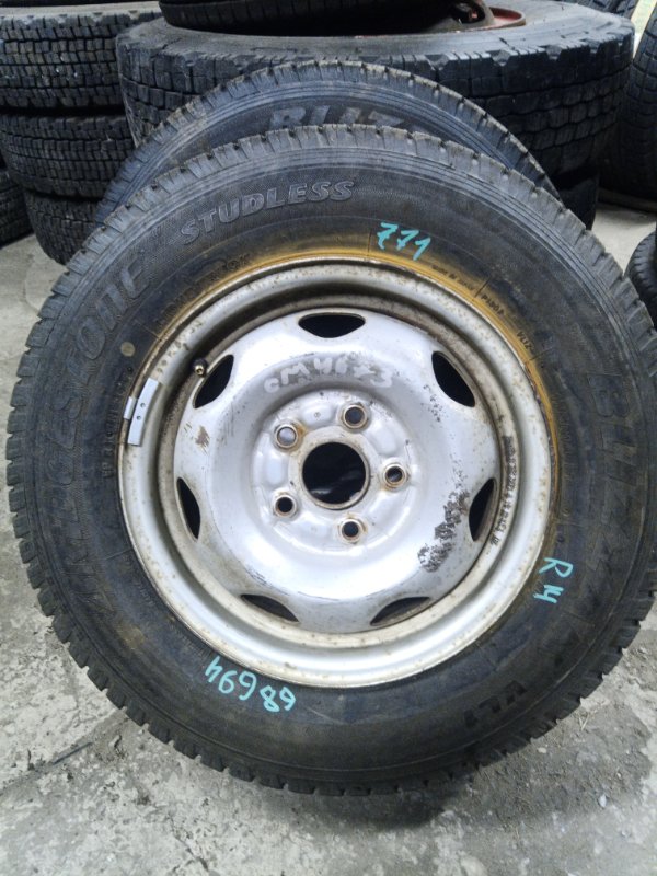 Комплект из 2-х колёс R14 / 175 / 80 ЯПОНИЯ BRIDGESTONE BLIZAK 5x114.3 штамп. 42ET (б/у)