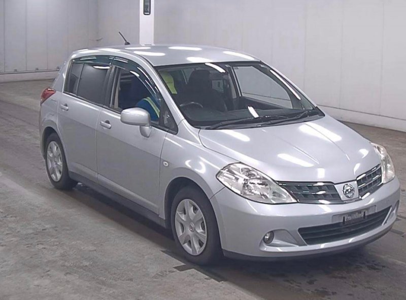 Автомобиль NISSAN TIIDA C11 HR15DE 2010 года в разбор