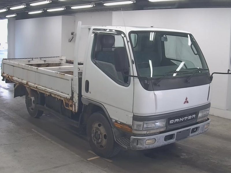 Автомобиль MITSUBISHI CANTER FE53EC 4M51 2000 года в разбор