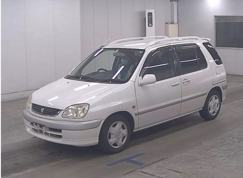 Автомобиль TOYOTA RAUM EXZ10 5EFE 1999 года в разбор