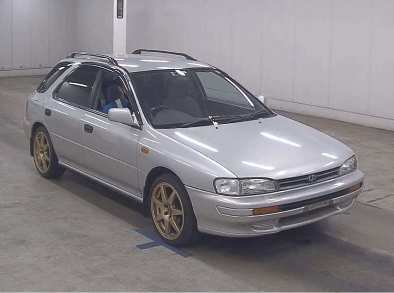 Автомобиль SUBARU IMPREZA GF1 EJ15E 1995 года в разбор