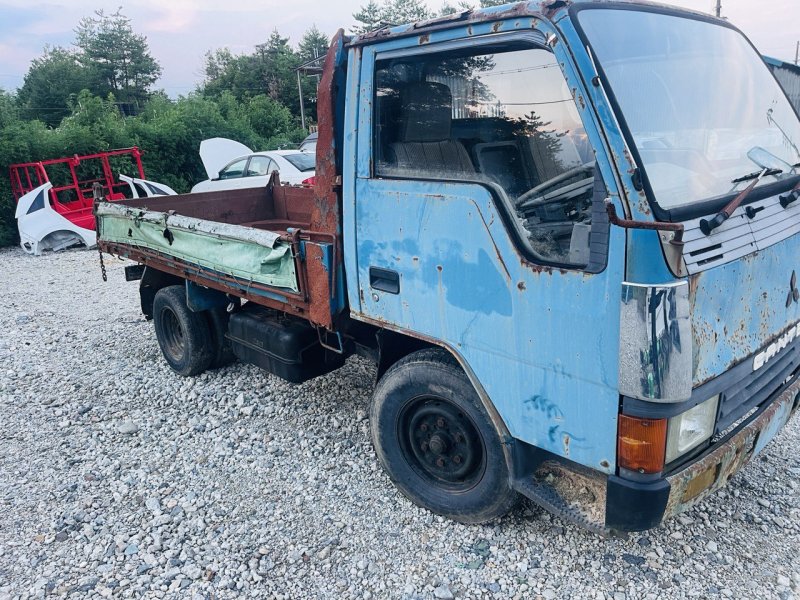 Автомобиль MITSUBISHI CANTER FB305 4D32 в разбор